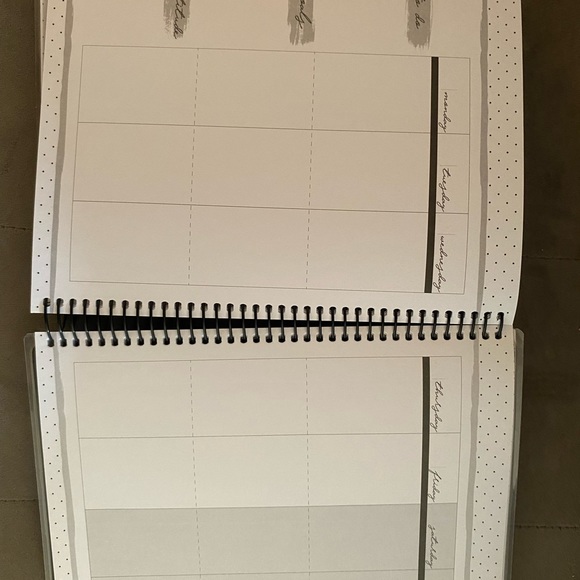 Planner 12 Month Undated - Picture 6 of 9